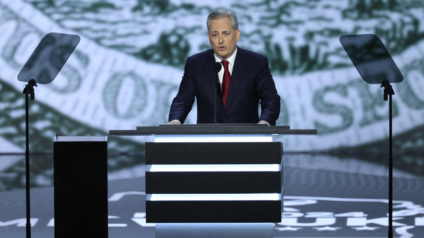 FOTO DE ARCHIVO: David Sacks, ex CEO de Yammer habla durante el primer día de la Convención Nacional Republicana (RNC), en el Fiserv Forum en Milwaukee, Wisconsin, Estados Unidos. 15 de julio de 2024. REUTERS/Mike Segar/Archivo